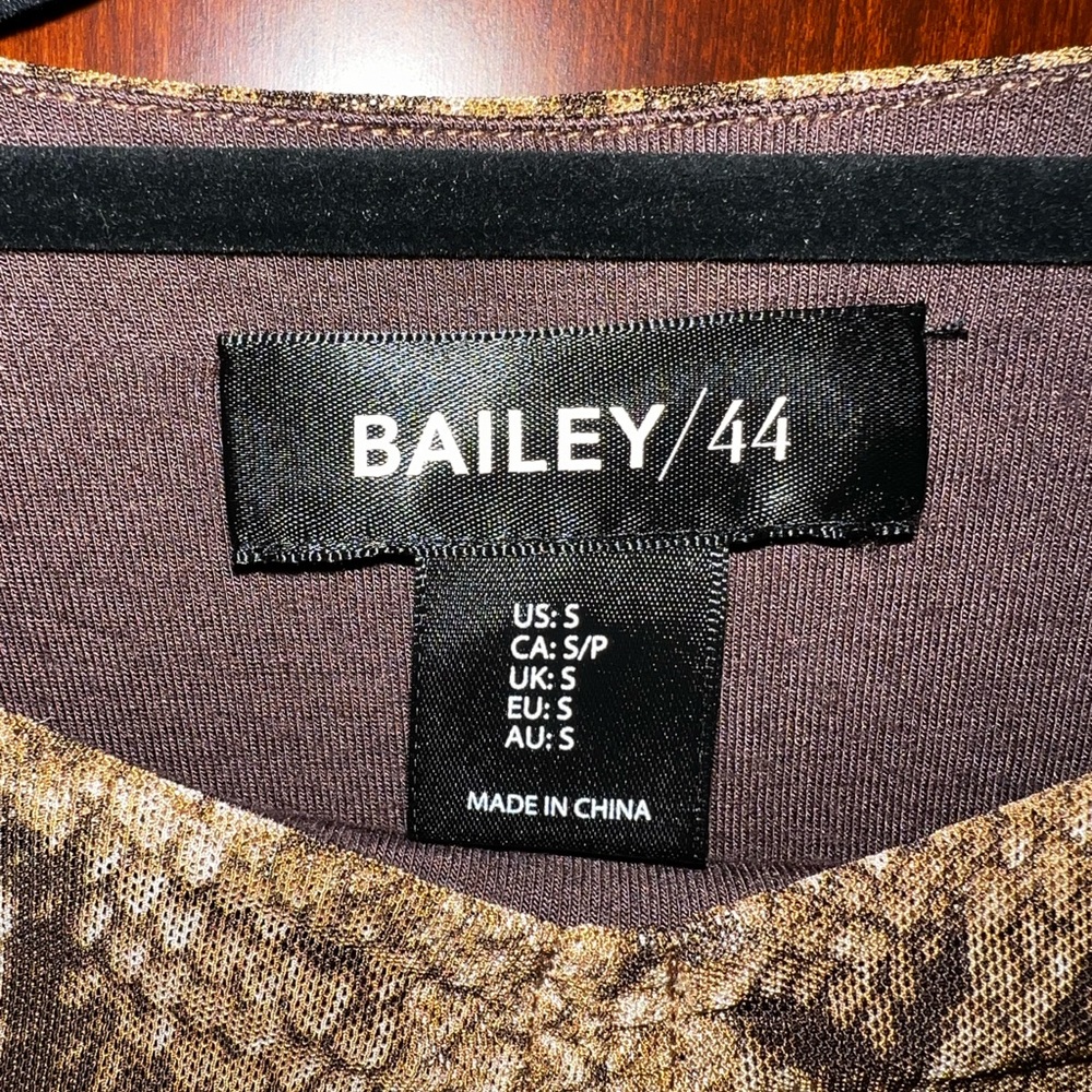 Fitted Blouse - image 3